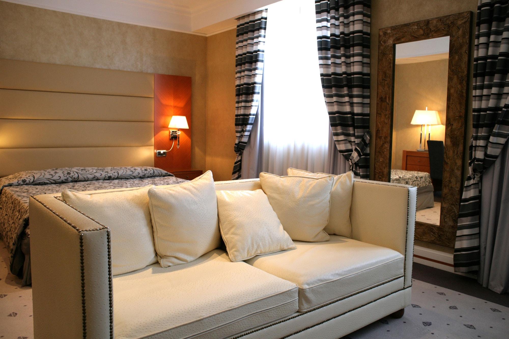 פרוג'ה Hotel Perusia מראה חיצוני תמונה