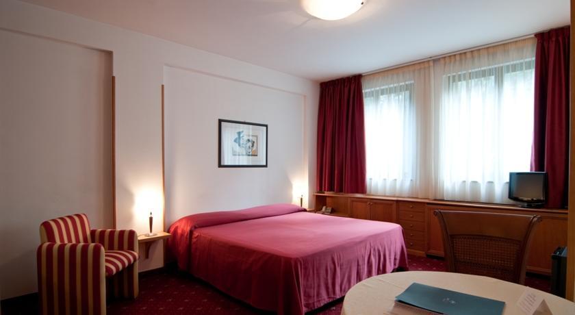 פרוג'ה Hotel Perusia מראה חיצוני תמונה