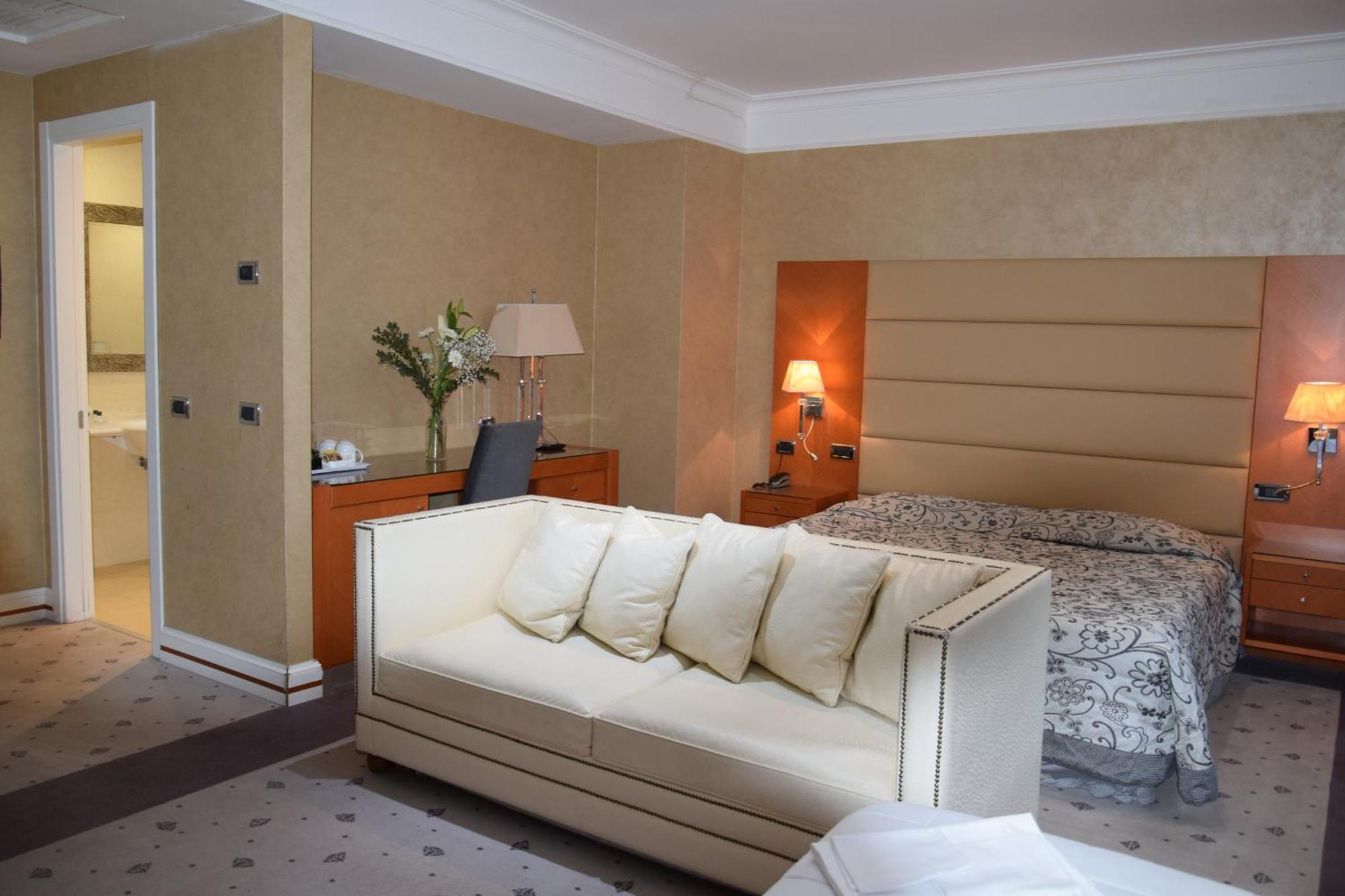 פרוג'ה Hotel Perusia מראה חיצוני תמונה