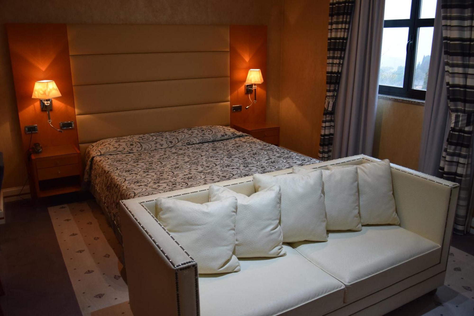 פרוג'ה Hotel Perusia מראה חיצוני תמונה