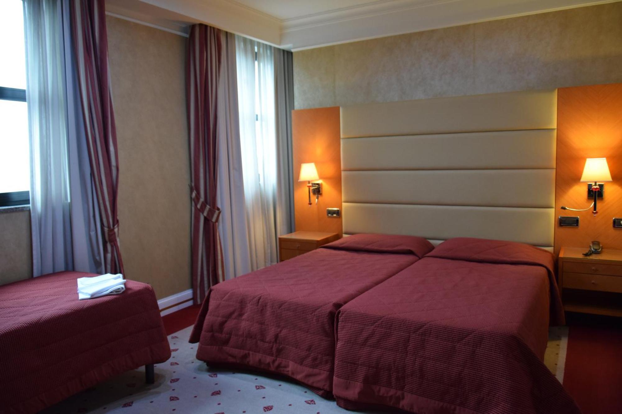פרוג'ה Hotel Perusia מראה חיצוני תמונה